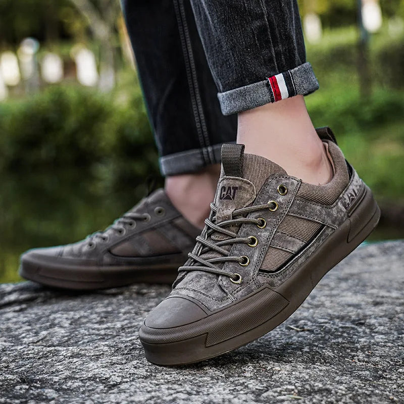 Sturdy men's outdoor sneakers - anti-slip wear-resistant fabric upper, for hiking and casual everyday