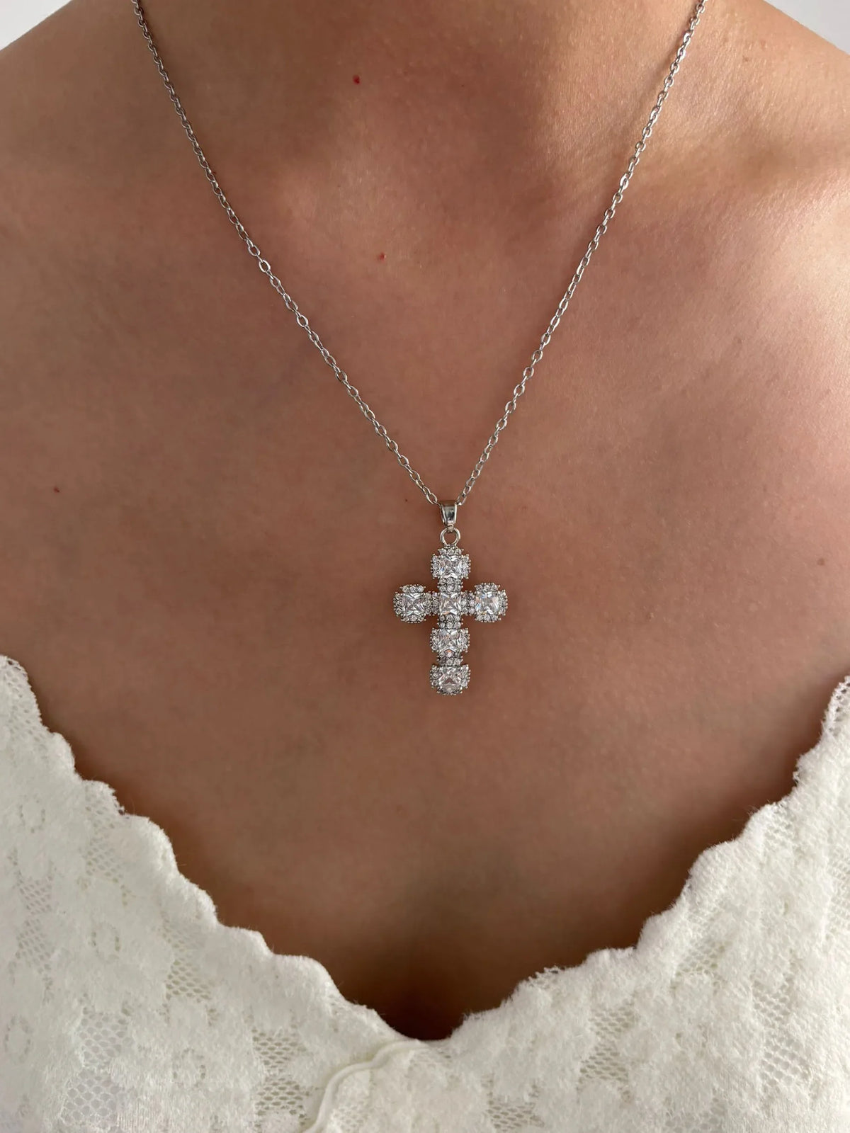 Pendant Cross Necklace Gold Tone - Cubic Zirconia Jewelry, Stainless Steel Chain, Fall 2026 Gift Idea