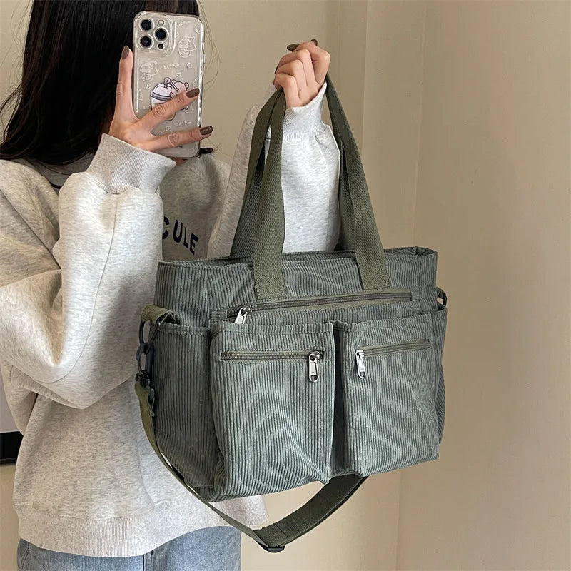 multi-pocket, casual commuter tote, oversized – Relaxed women's corduroy messenger bag