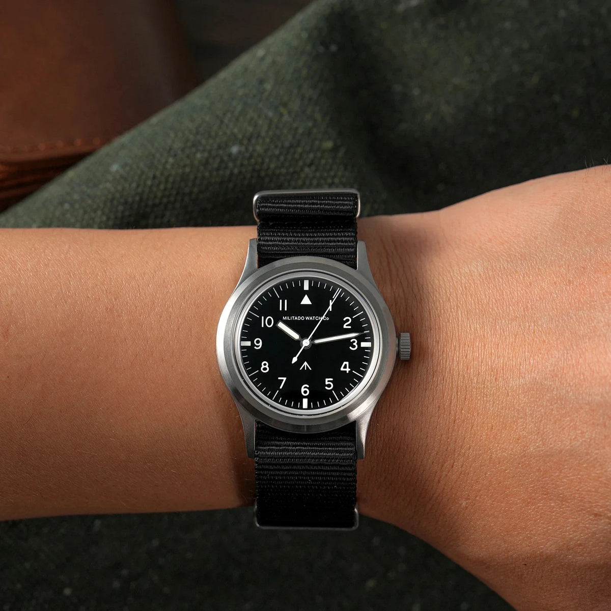 Field 36mm Watch Sapphire Crystal VH31 Sweep Quartz
