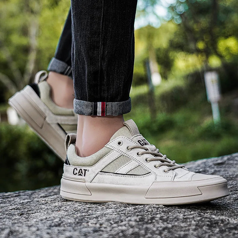 Sturdy men's outdoor sneakers - anti-slip wear-resistant fabric upper, for hiking and casual everyday