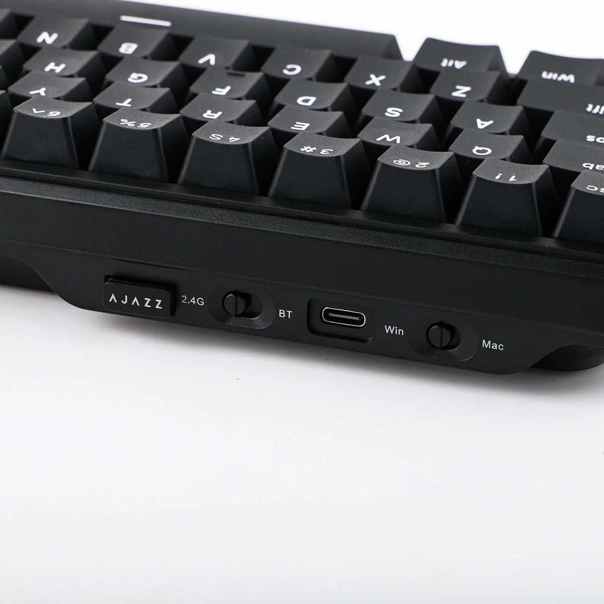 Mechanical Keyboard 68Key Cordless Bluetooth RGB Hall Effect