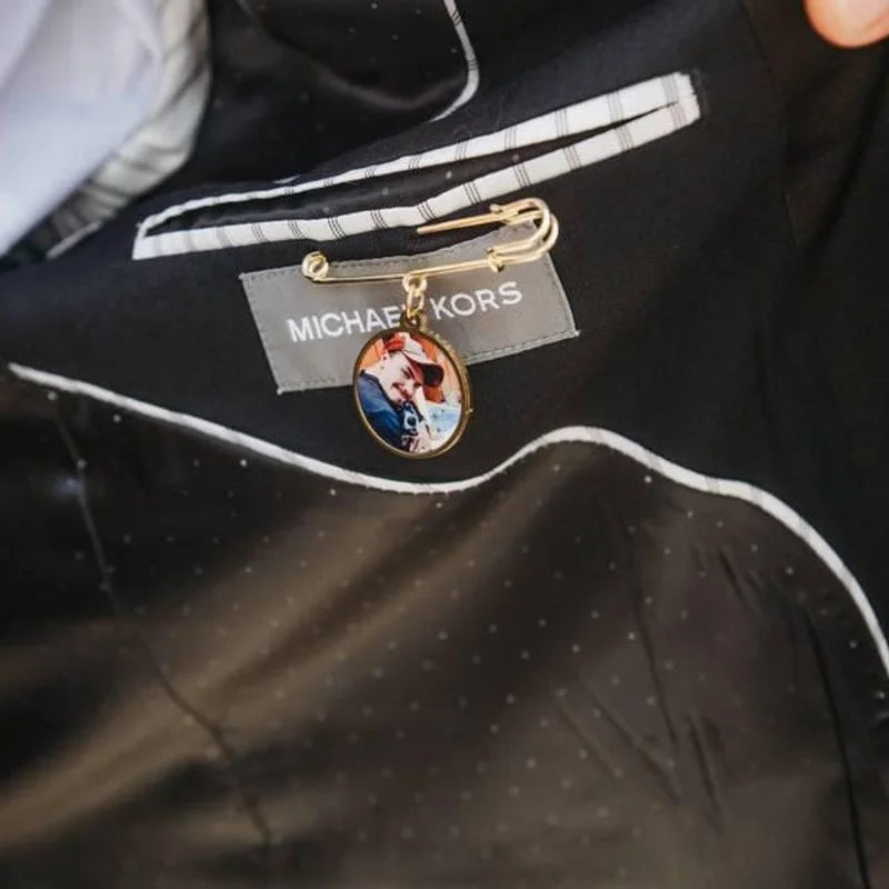 Photo Custom Brooch Pin - Personalized Memorial Picture Wedding Boutonniere Pendant, Zinc Alloy