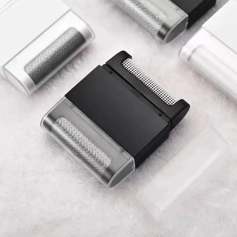 Mini Lint Remover Hand-Operated Hair Ball Trimmer - Travel-Friendly Sweater Shaver for Clothes, Pet Hair & Fuzz Removal Device