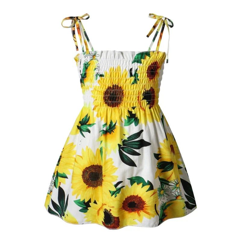 Plush girls' sundress - smocked bodice, daisy print, polyester, for casual summer outings