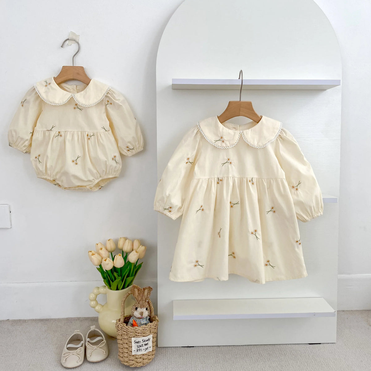 Plush, classic girls' dress - Peter Pan collar, cotton, floral embroidery, mid-calf length for spring