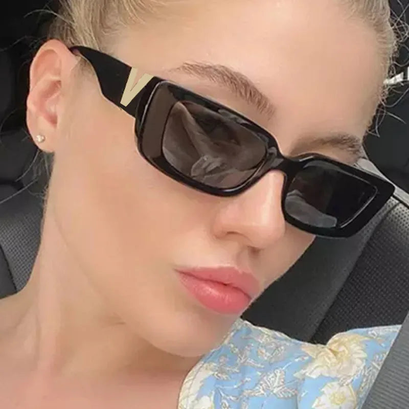 Trendige Damen Sonnenbrille – quadratisches Metall-Design, retro, für den Alltag 1