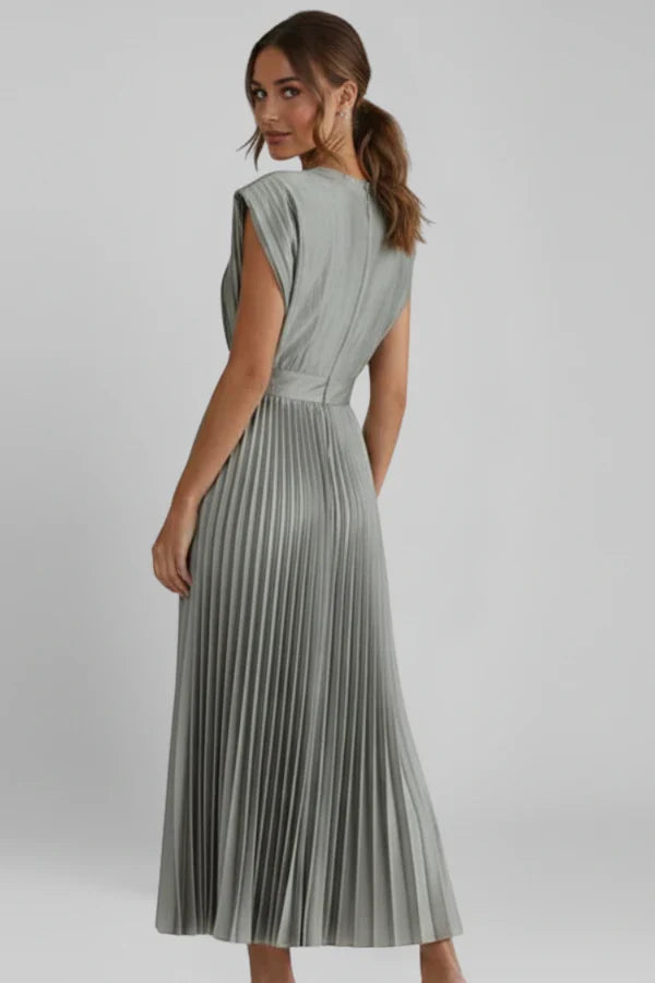 Light women's dress - v-neck pleated sleeveless, polyester, casual wear for summer events