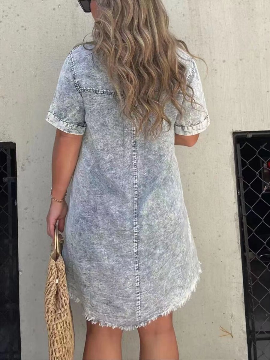 Relaxed Denim Dress for Women, Comfortable Fit, Versatile Knee-Length Style for Casual and Semi-Formal Occasions-3