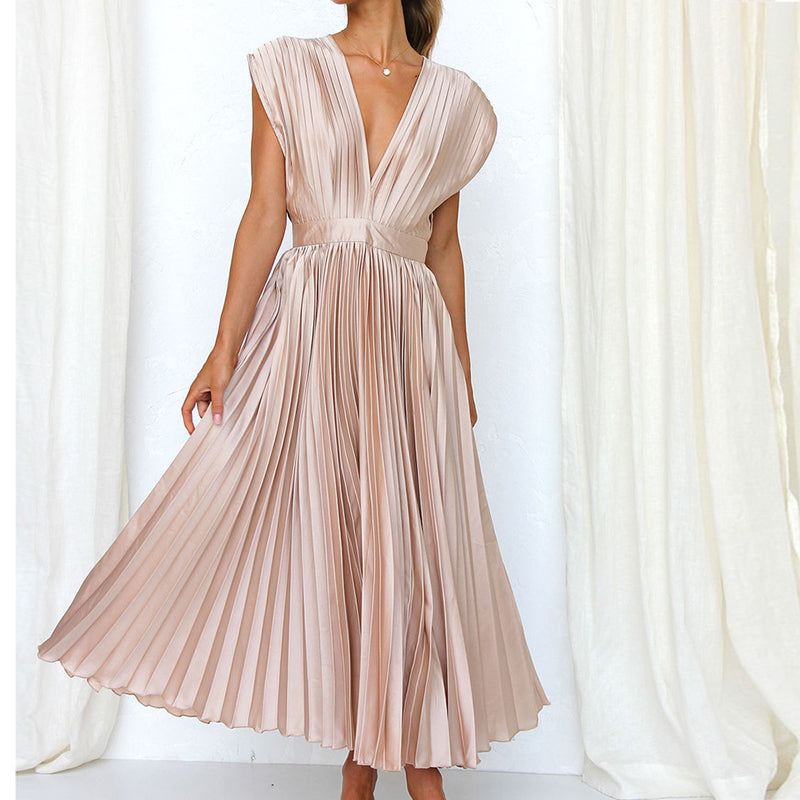 Elegant V-Neck Women's Dress in Luxurious Fabric, Versatile Cocktail and Formal Dress for Day-to-Night Wear-6