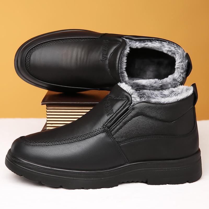 Water-Resistant Cozy Mens Slip-On Shoes - Faux Leather Winter