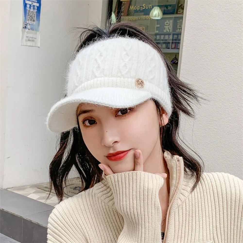 Women's Warm Knitted Baseball Cap - Cable Knit, Winter