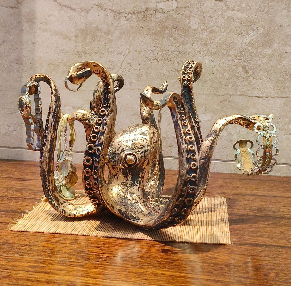 Nautical Coffee Cup Organizer, 8-Mug Capacity – Rustic Kraken Octopus Mug Holder