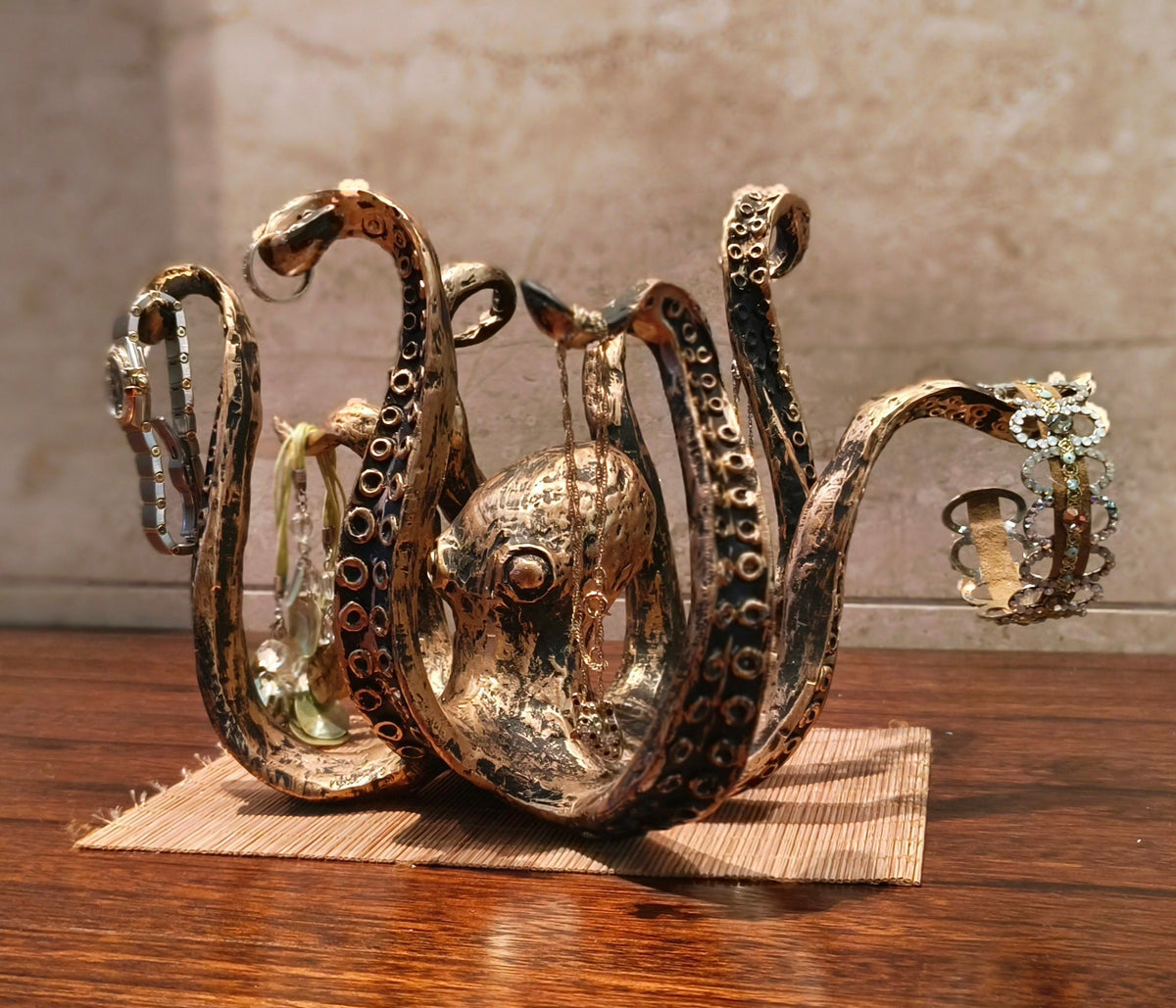 Nautical Coffee Cup Organizer, 8-Mug Capacity – Rustic Kraken Octopus Mug Holder